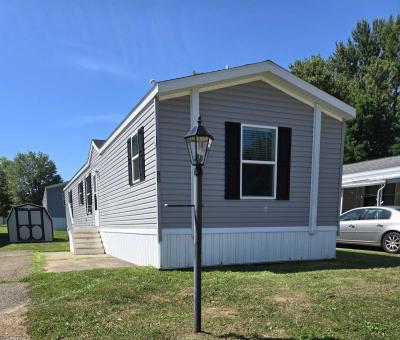Mobile Home at 86 Rolling Park Drive North Massillon, OH 44647