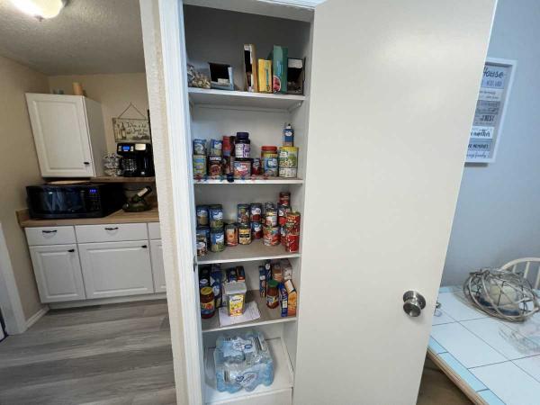 1987 Palm Harbor Manufactured Home