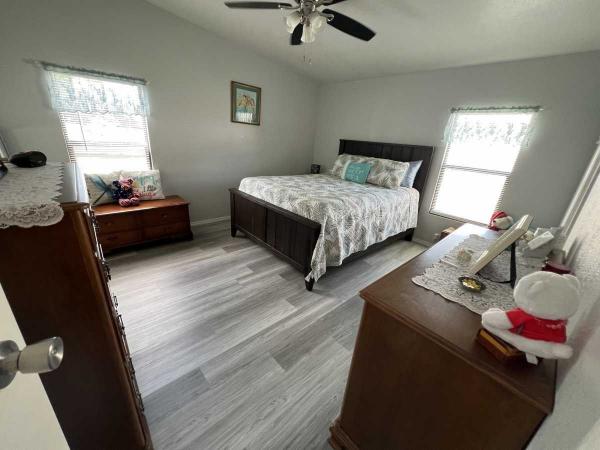 1987 Palm Harbor Manufactured Home