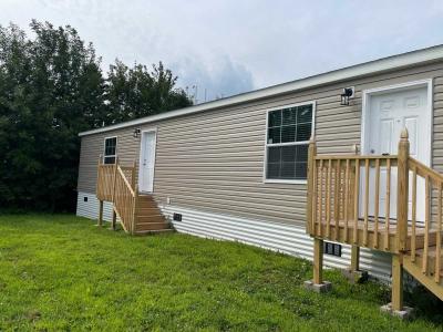 Photo 2 of 16 of home located at 259 North Blackwood Dr Zanesville, OH 43701