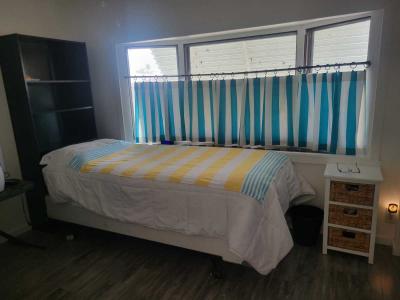 Photo 5 of 37 of home located at 775 W Roger Rd # 184 Tucson, AZ 85705
