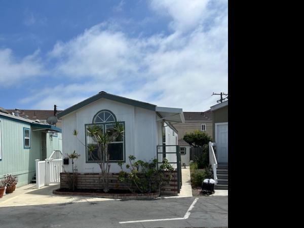 2005  Mobile Home For Sale