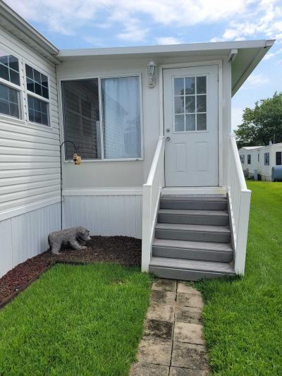 Photo 4 of 42 of home located at 3613 Wheelhouse Road Middle River, MD 21220