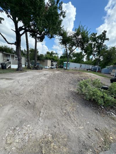 Mobile Home at 5711 Yale St Houston, TX 77076