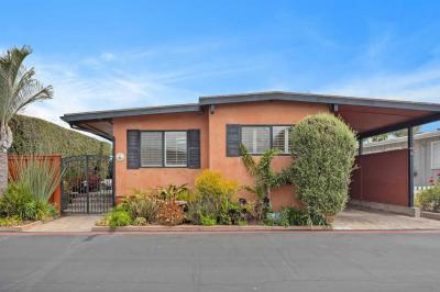 Photo 2 of 60 of home located at 103 Yorktown Newport Beach, CA 92660