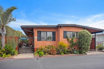 Photo 3 of 60 of home located at 103 Yorktown Newport Beach, CA 92660