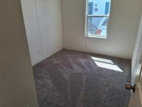 2000 Oakwood Manufactured Home