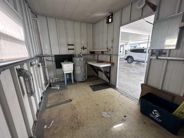 1981 Barrington HS Mobile Home