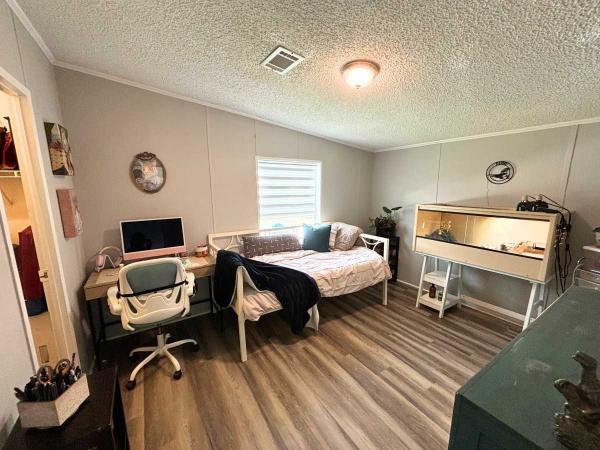 2001 Mobile Home