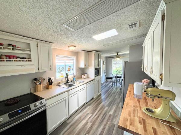 2001 Mobile Home