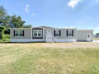 2025 Champion Home Builders, Inc. mobile Home