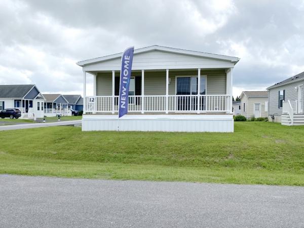 2025 Champion Home Builders, Inc. mobile Home