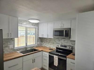 Mobile Home at 17825 N.7Th. #69 Phoenix, AZ 85022