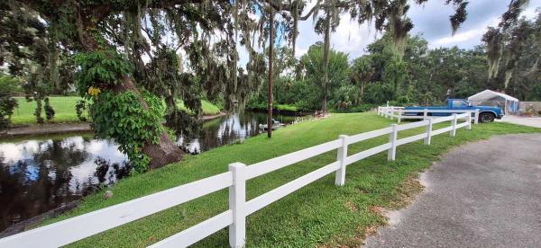 Photo 1 of 2 of home located at 6903 Waterfront Way Riverview, FL 33578