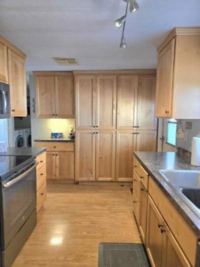 Photo 2 of 27 of home located at 18022 N. 16th St. #164 Phoenix, AZ 85022