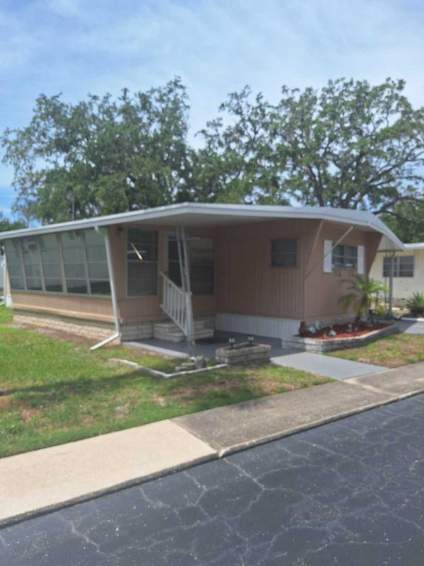 Photo 1 of 2 of home located at 9925 Ulmerton Rd #214 Largo, FL 33771