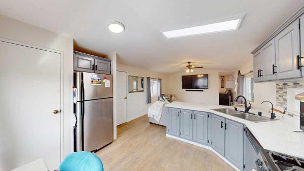 1992 Skyline Manufactured Home