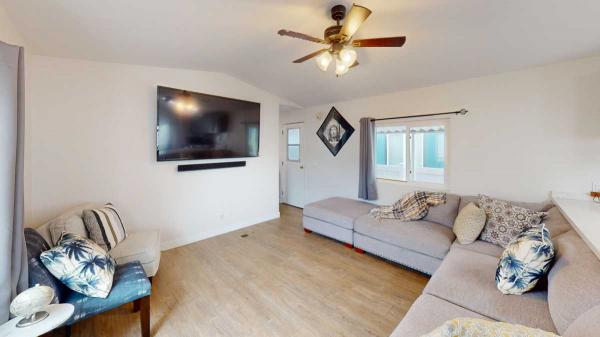 1992 Skyline Manufactured Home