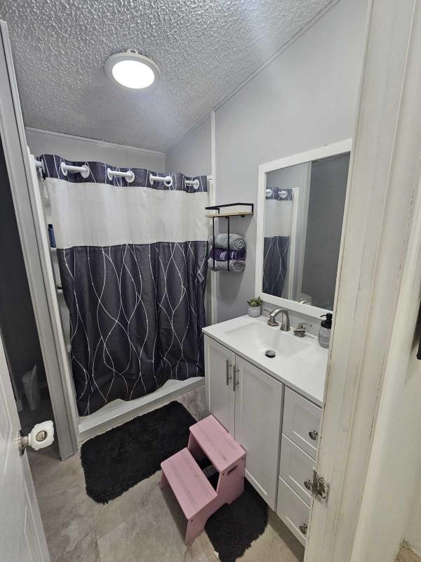 2005 Mobile Home