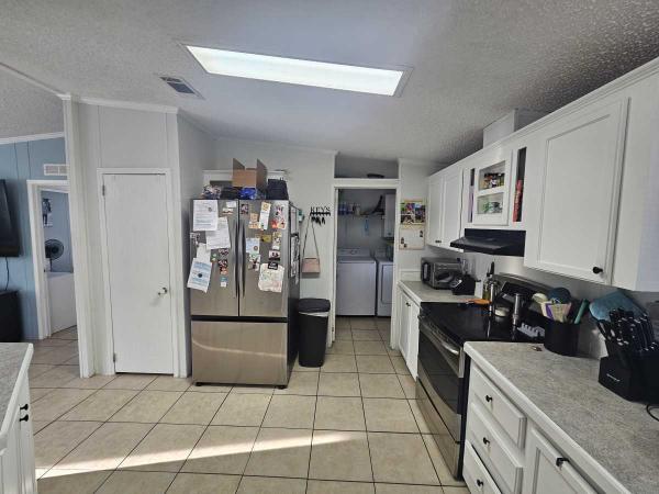 2005 Mobile Home