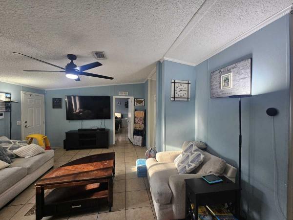 2005 Mobile Home