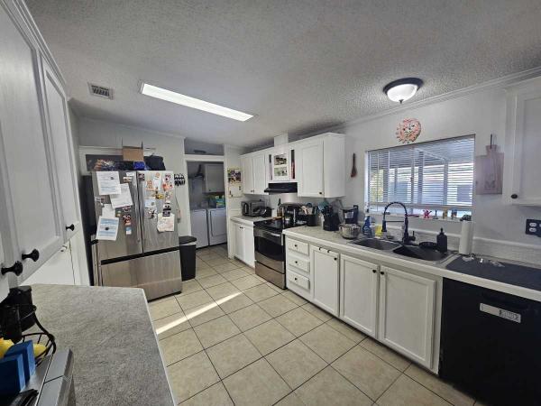 2005 Mobile Home