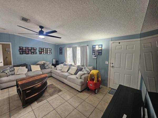 2005 Mobile Home