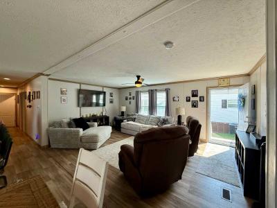 Photo 4 of 8 of home located at 680 Royal Crest Drive Martinsburg, WV 25401