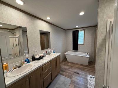 Photo 5 of 8 of home located at 680 Royal Crest Drive Martinsburg, WV 25401