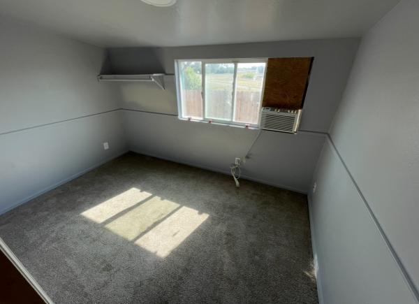 1993 SNMH Mobile Home