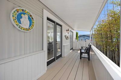 Photo 5 of 51 of home located at 264 Mayflower Newport Beach, CA 92660