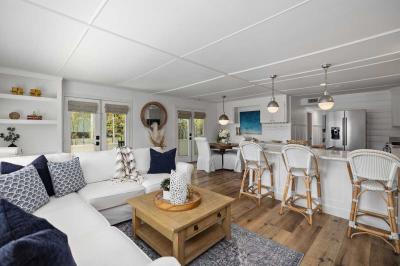Mobile Home at 264 Mayflower Newport Beach, CA 92660