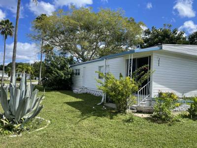 Mobile Home at 6515 15th Street East J11 Sarasota, FL 34243