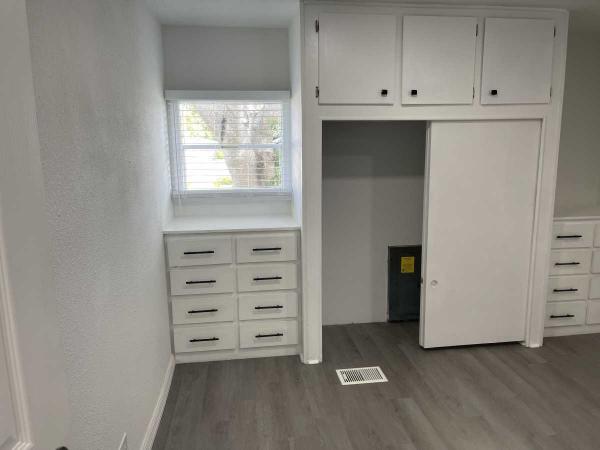 1970 2BA/2BA Mobile Home