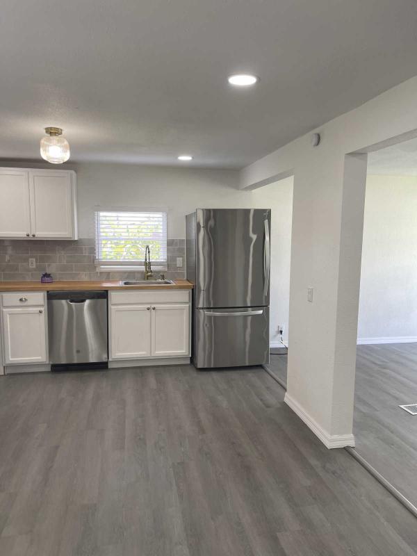 1970 2BA/2BA Mobile Home