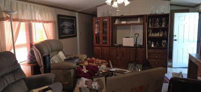 Photo 3 of 8 of home located at 358 Castille Court Saint Peters, MO 63376