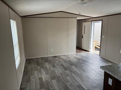 Photo 3 of 12 of home located at 4700 NW Evangeline Thruway Carencro, LA 70520