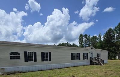Mobile Home at 1708 Swamp Rd Carthage, MS 39051