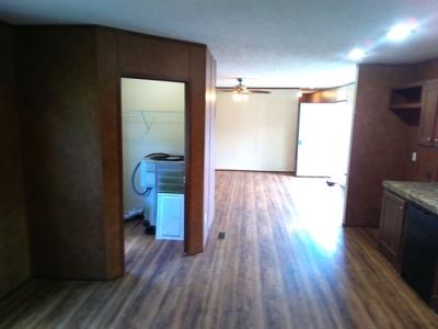 Photo 3 of 13 of home located at 3265 Us Hwy 78 Leeds, AL 35094