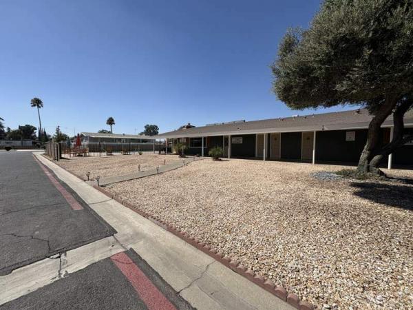 2018 Commodore Mobile Home For Sale