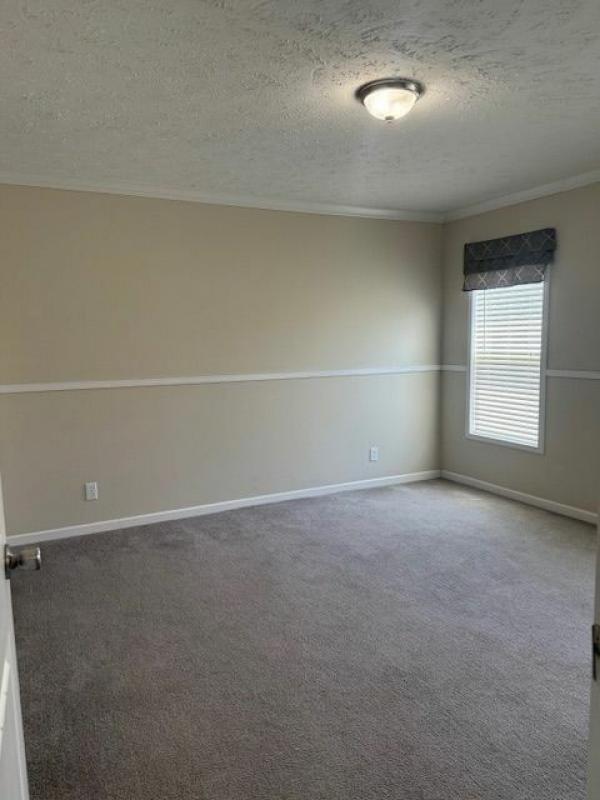 2019 Clayton Homes Inc Yes Mobile Home