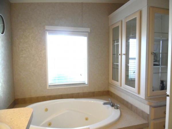 2006 Homes of Merit Mobile Home