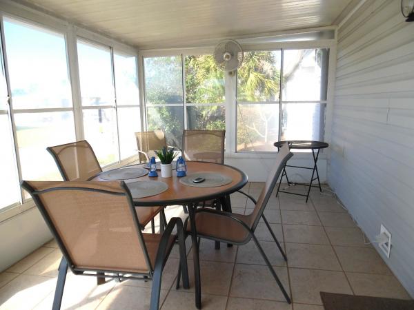 2006 Homes of Merit Mobile Home