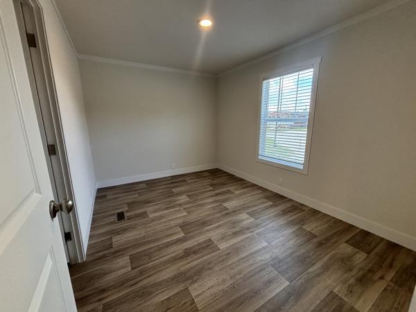 2025 Clayton 52TEM28604B Mobile Home