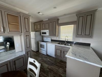 Photo 5 of 11 of home located at 1101 W Commerce Ave #Mh001 Haines City, FL 33844