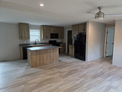 Photo 4 of 21 of home located at 90 Thomas Lane #457 Chaska, MN 55318