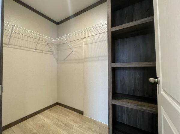 2023 Clayton 95PLH28523B Mobile Home