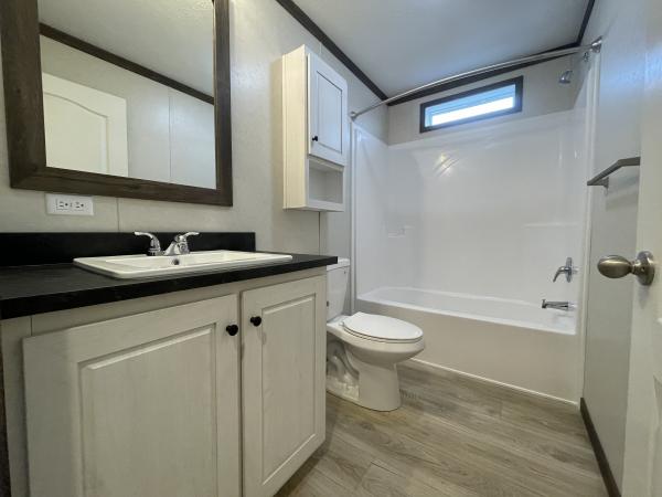 2023 Clayton 95PLH28523B Mobile Home