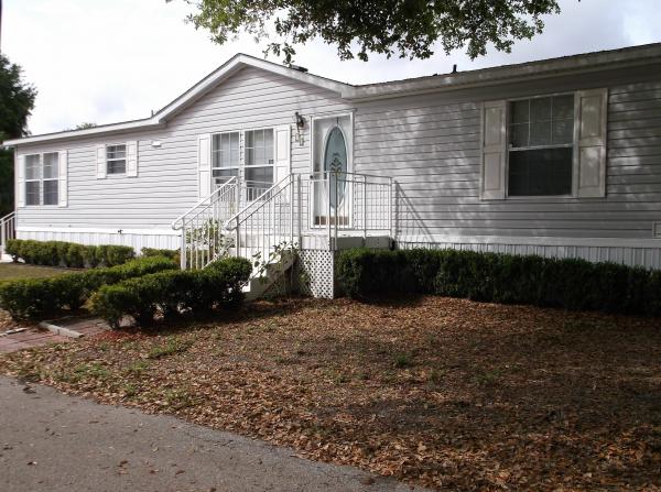 Photo 1 of 2 of home located at 70 Imperial Dr S Mulberry, FL 33860