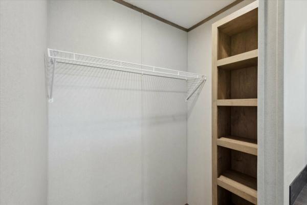 2025 Clayton 76 Grand Living  Home